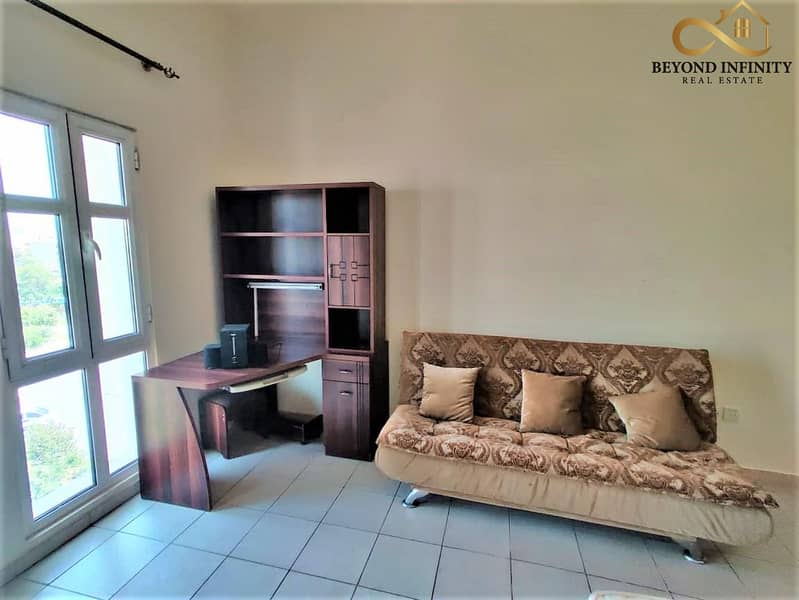 8 HURRY!!! Rent  A Property Next  To  Metro Station