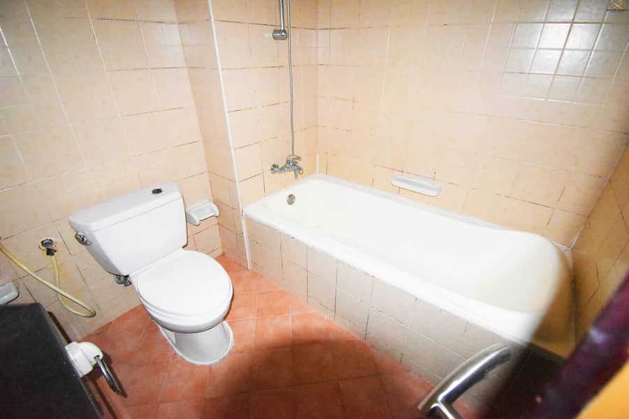 10 HURRY!!! Rent  A Property Next  To  Metro Station