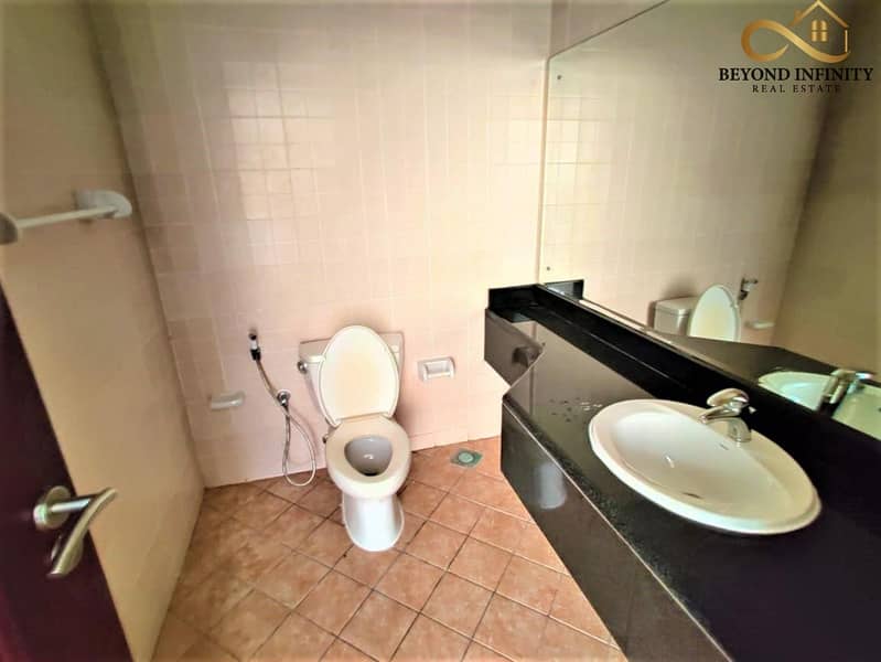 11 HURRY!!! Rent  A Property Next  To  Metro Station