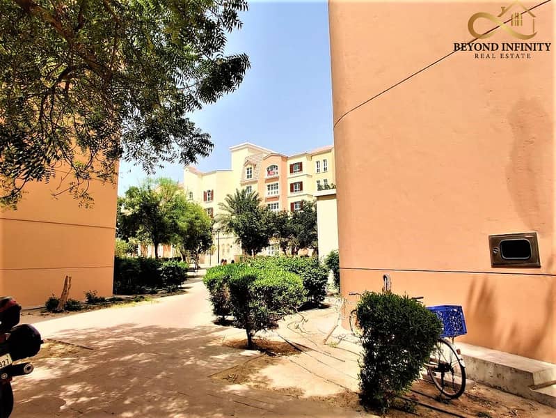 22 HURRY!!! Rent  A Property Next  To  Metro Station