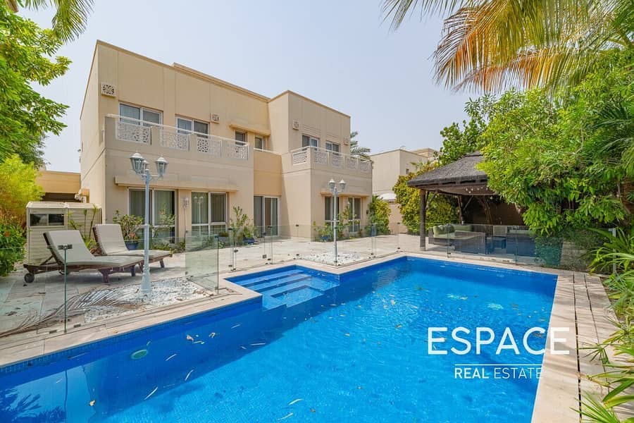 Lake View | Meadows 7 | Private Pool Lake View | Meadows 7 | Private Pool