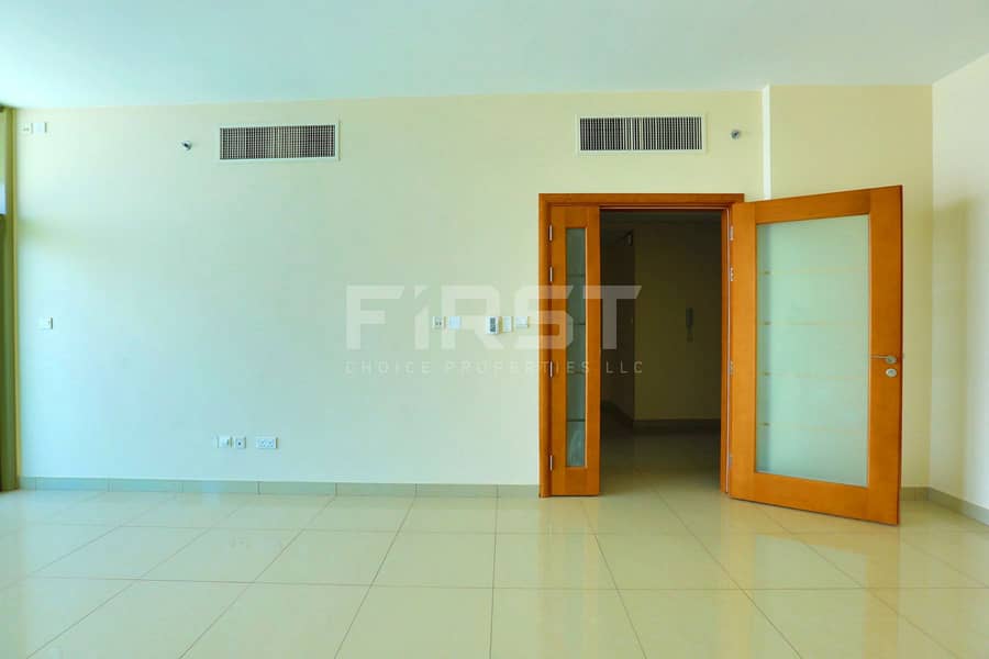 4 Internal Photo of 1 Bedroom Apartment in Beach Towers Shams Abu Dhabi Al Reem Island Abu Dhabi UAE (7). jpg