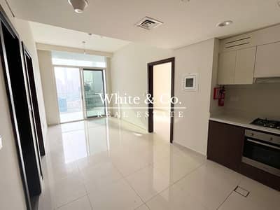 2 Bedroom Flat for Rent in Business Bay, Dubai - Burj Khalifa View | Large Balcony | Available