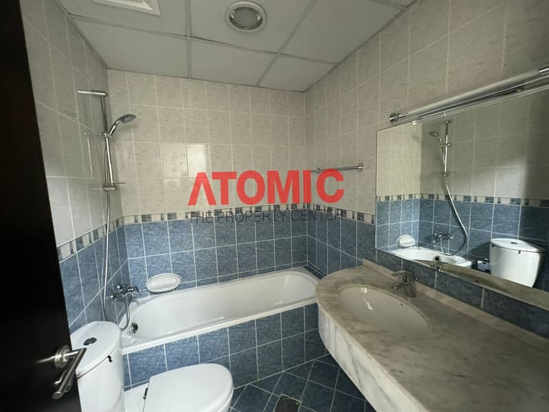 8 030ac84a-4bb2-437f-ab2d-87a7b94a6ada. jpg