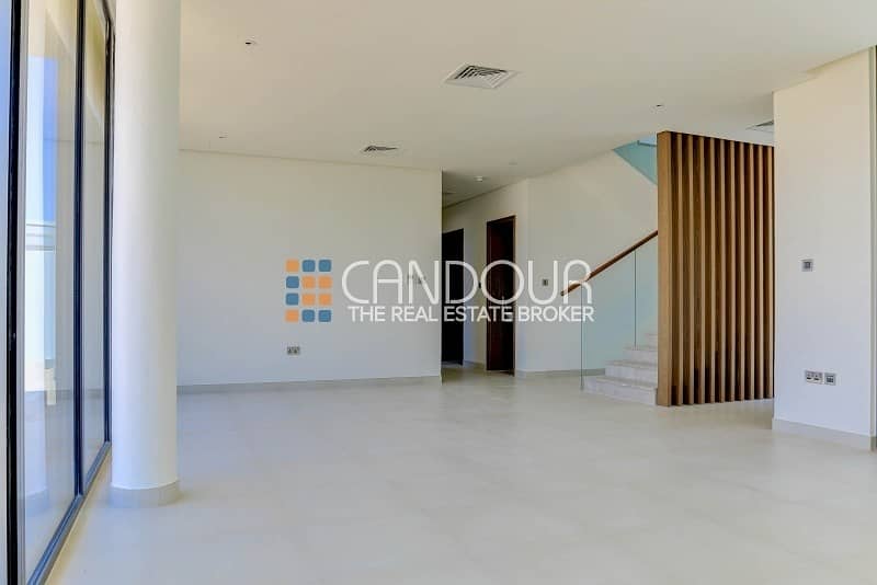 No Transfer Fee | 5 Bedroom | Ready to Move in No Transfer Fee | 5 Bedroom | Ready to Move in
