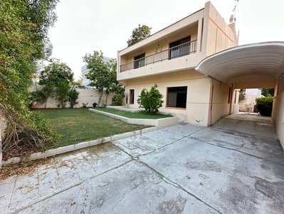 COZY COMPOUND 4BR MAIDS PVT GARDEN SHARED POOL JUMEIRAH 3