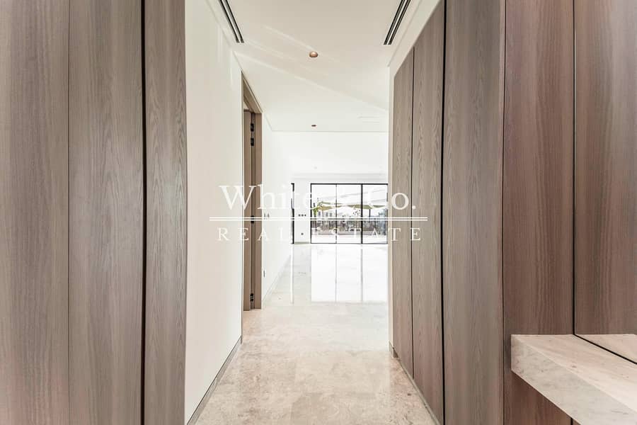 Upgraded | Vacant November | Park Backing - Image 43