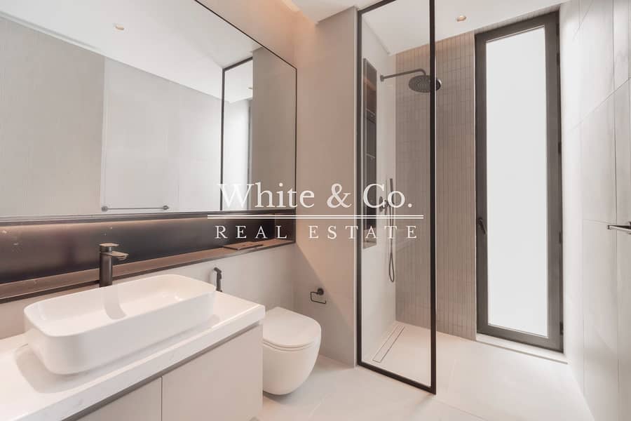 Upgraded | Vacant November | Park Backing - Image 46