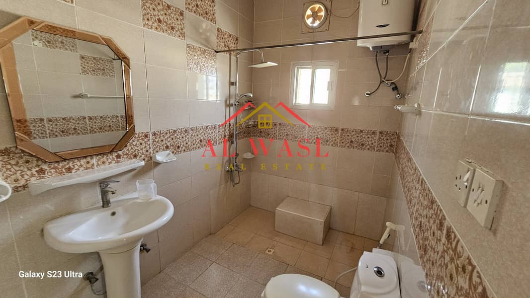 16 d934e223-7d23-4198-8ad4-cd7259318fbd. jpg