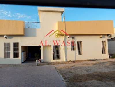5 Bedroom Villa for Sale in Al Sabkha, Sharjah - d776b43f-1c00-4d2b-ba0c-5ff34517b94c. jpg