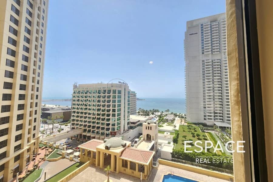 Great Location | Vacant | Sea View