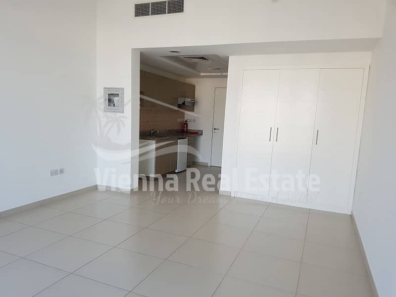 Studio for Rent in  Al Ghadeer AED 30000