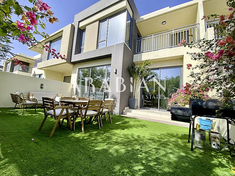 Exclusive | Prime Location | Pool and Park Strip Exclusive | Prime Location | Pool and Park Strip