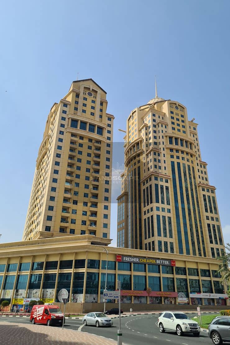 4 palace-towers_HaeB4_xl. jpg
