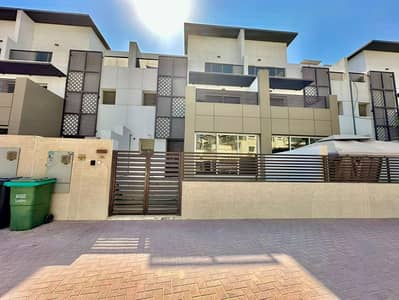 Ready to Move-in I Stunning Views