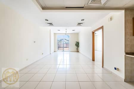 Rare Ground Floor I Huge Layout I Vacant