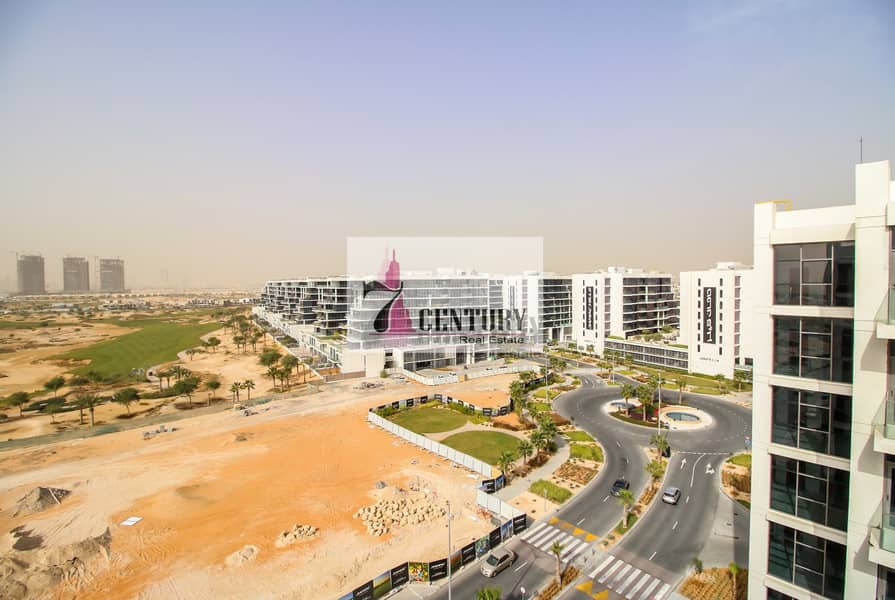 Huge 1BR / golf course view / high floor Huge 1BR / golf course view / high floor