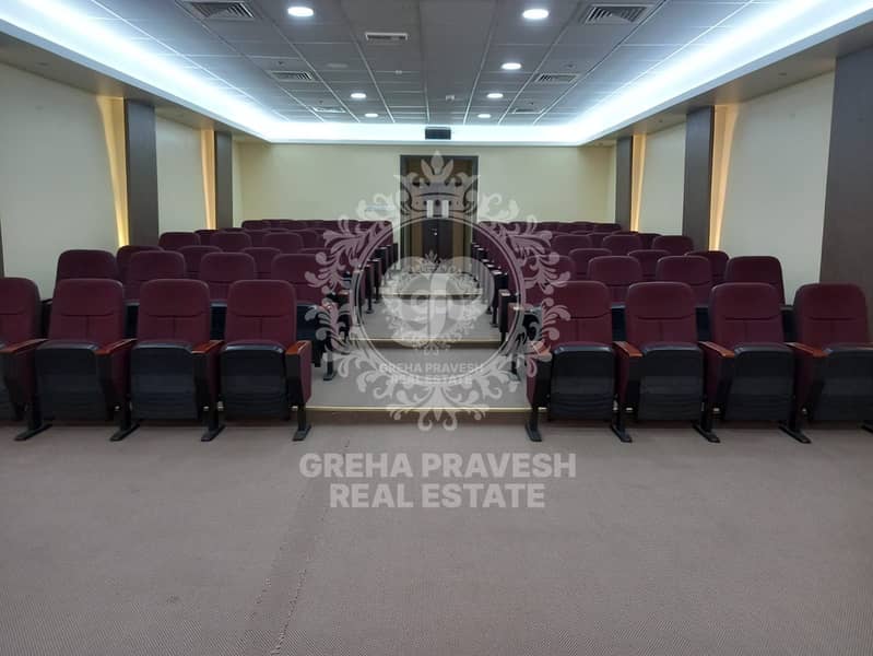 HUGE COOPERATE OFFICE AVAILABLE FOR RENT HUGE COOPERATE OFFICE AVAILABLE FOR RENT