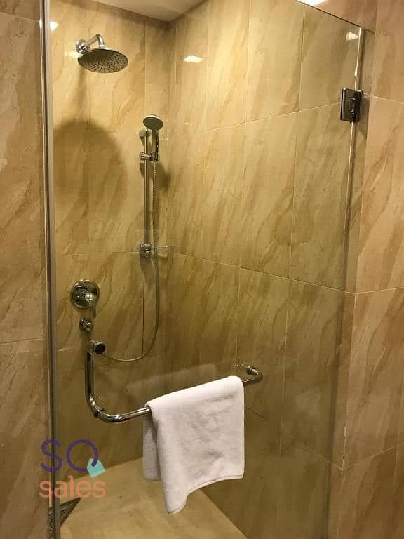 6 Deluxe One Bedroom Sea View Apartment_Bathroom. jpg