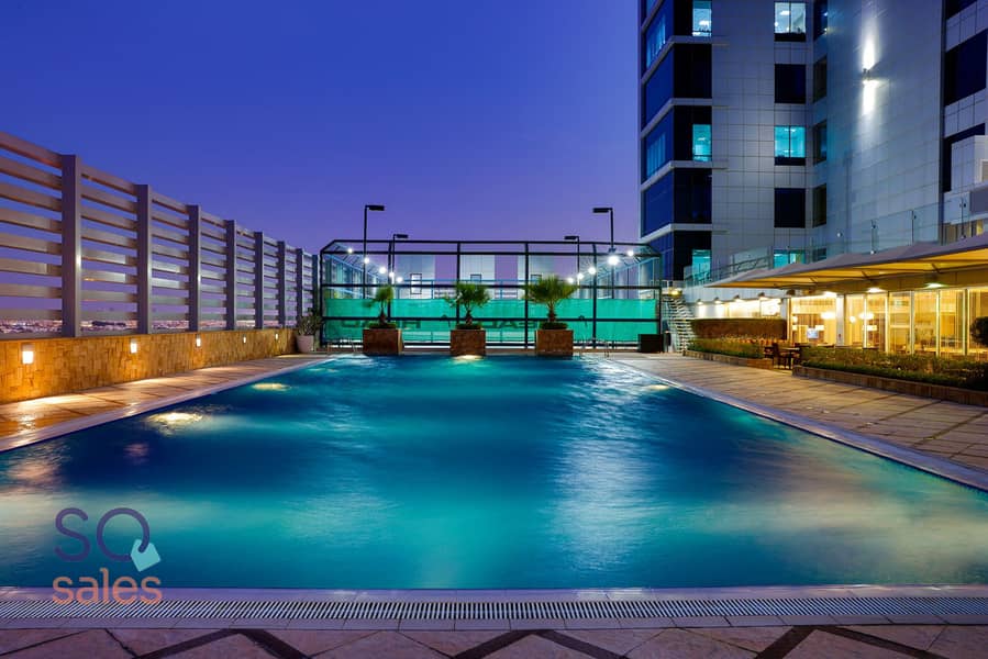 9 Swimming Pool_Night. jpg