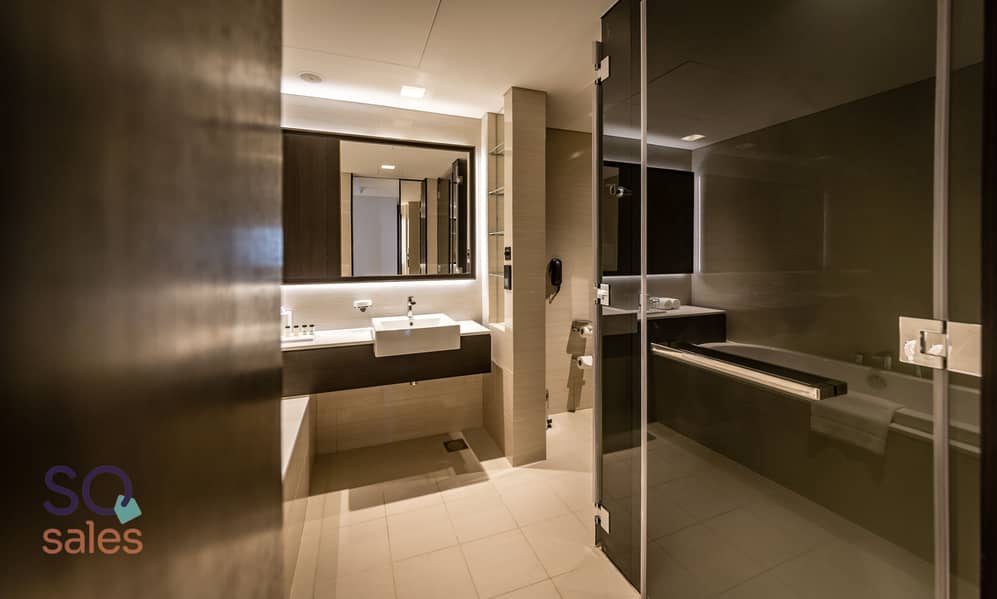 6 Sheraton Grand Hotel, Dubai - Apartment Bathroom 1 - Copy (2) - Copy. jpg