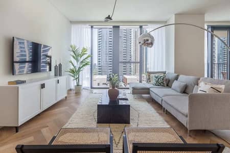 Upscale 2 Bedroom Apartment with 2 Balconies in Downtown