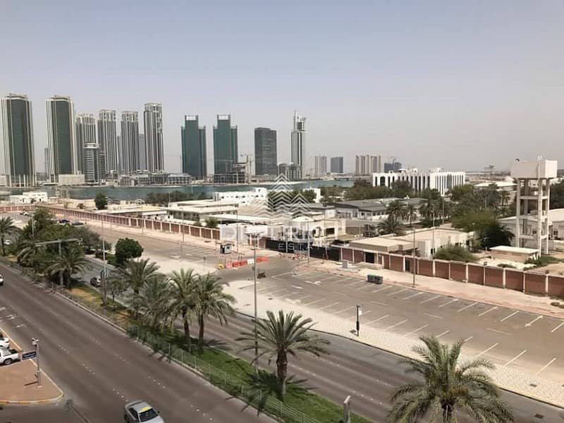 Modern Fitted 2BR Apt in Tourist Club Area Modern Fitted 2BR Apt in Tourist Club Area