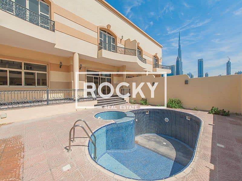 30 Gorgeous Semi Independent 4 B/R Villa | Private Pool | Jumeirah 1st