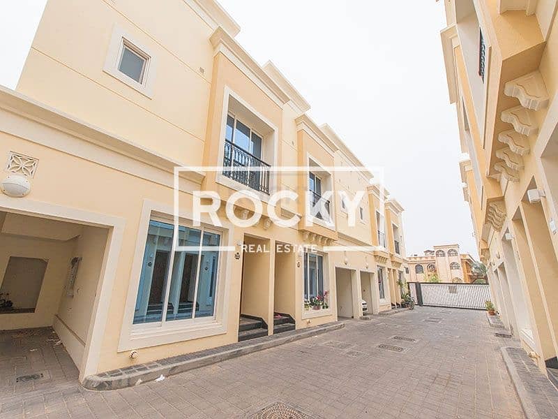19 3 B/R Villa with Maid's Room | Prime Location | Satwa