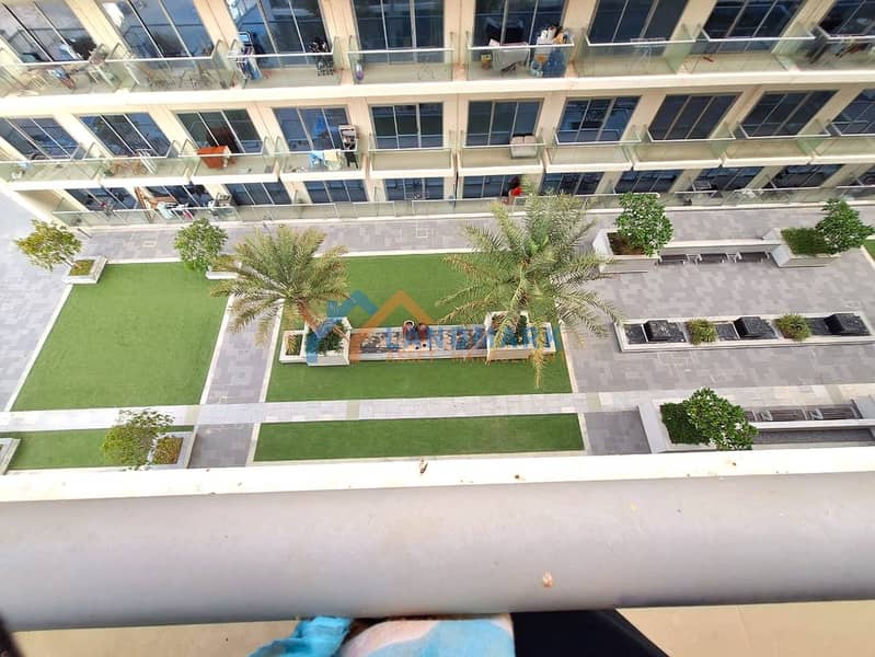 4 Balcony8. jpg