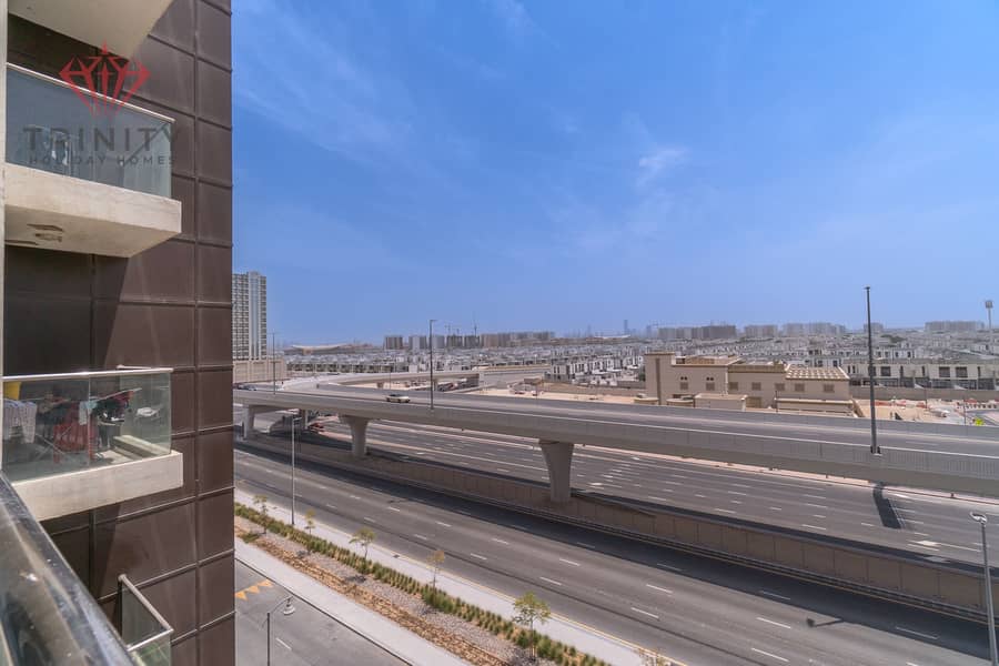 11 Balcony_City View. jpg