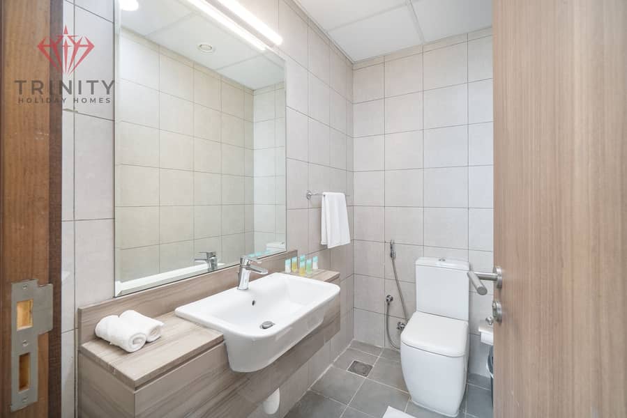 9 Half washroom. jpg