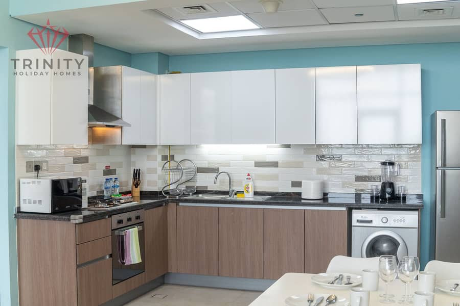 14 Kitchen. jpg