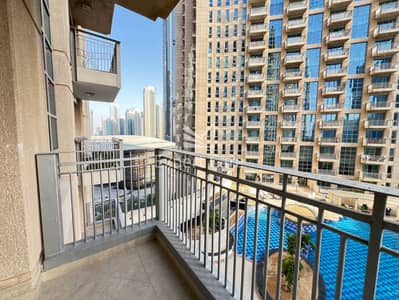 Immaculate Unit Ready to move with Pool View