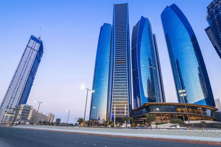 5 Cпальни Пентхаус в аренду в Корниш Роуд, Абу-Даби - qurails-etihad-towers-conrad-curtain-rails-hotel-1. png