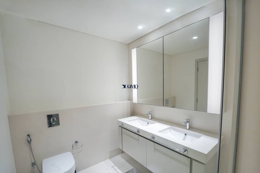 19 BATHRROM-02-02. jpg