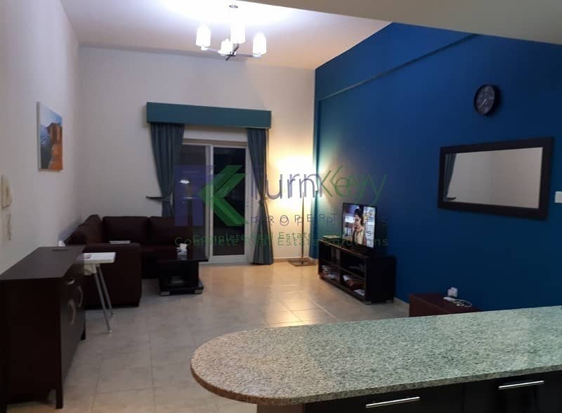 Large 1 bed| Podium Level| Pool View| Available now