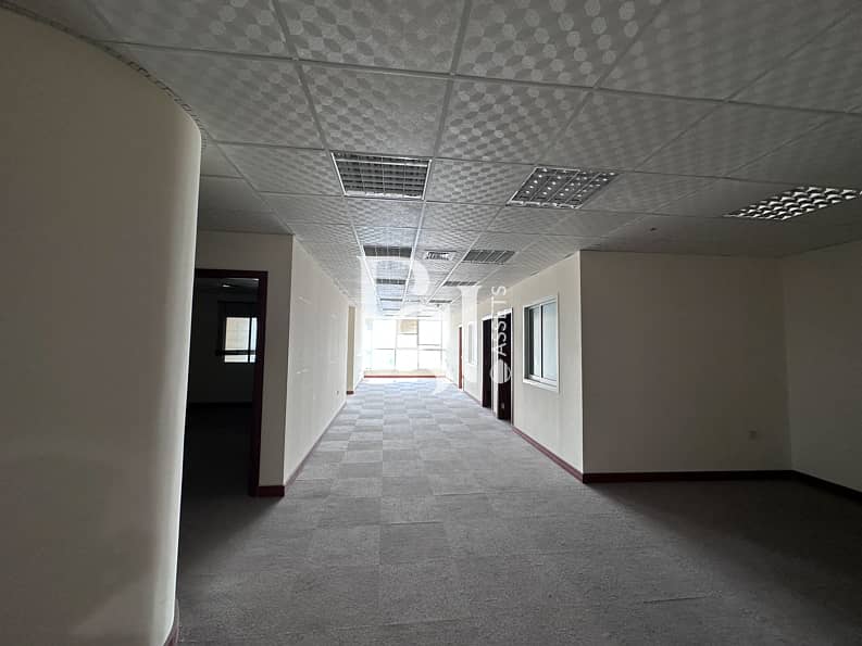3 Mussafah- Abu Dhabi -  Office (5). jpg