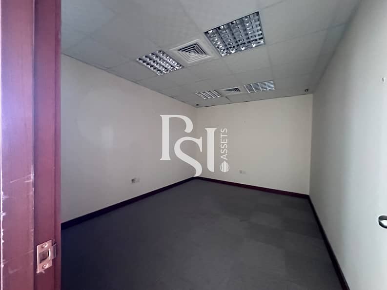 9 Mussafah- Abu Dhabi -  Office (8). jpg