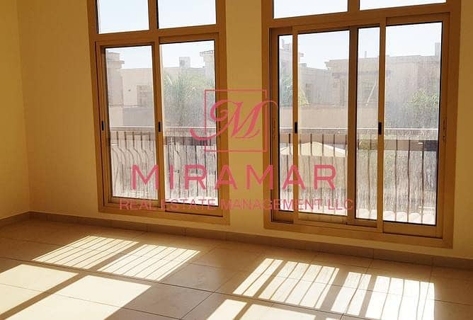 Таунхаус в Аль Раха Гольф Гарденс, 4 cпальни, 3400000 AED - 4030738