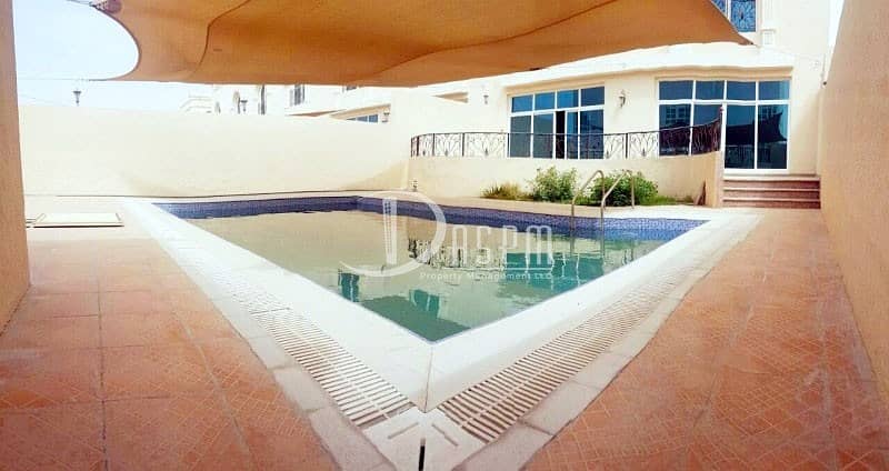 4 BEDS  PRIVATE SWIMMING POOL GARDEN 180K!