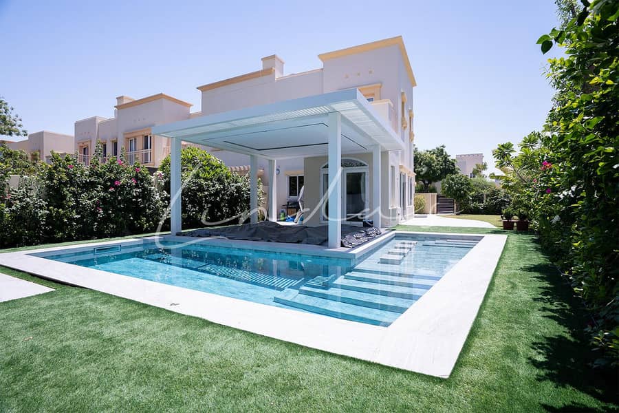 Exceptional Villa | Huge Corner Plot |Top Location Exceptional Villa | Huge Corner Plot |Top Location
