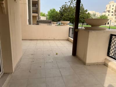 VACANT | 1 B/R + TERRACE | COMMUNITY VIEW