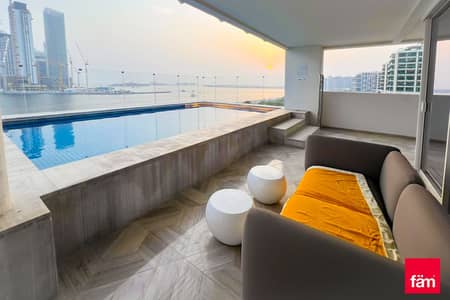 4 Bedroom Penthouse for Sale in Palm Jumeirah, Dubai - beachfront living Private pool huge terrace