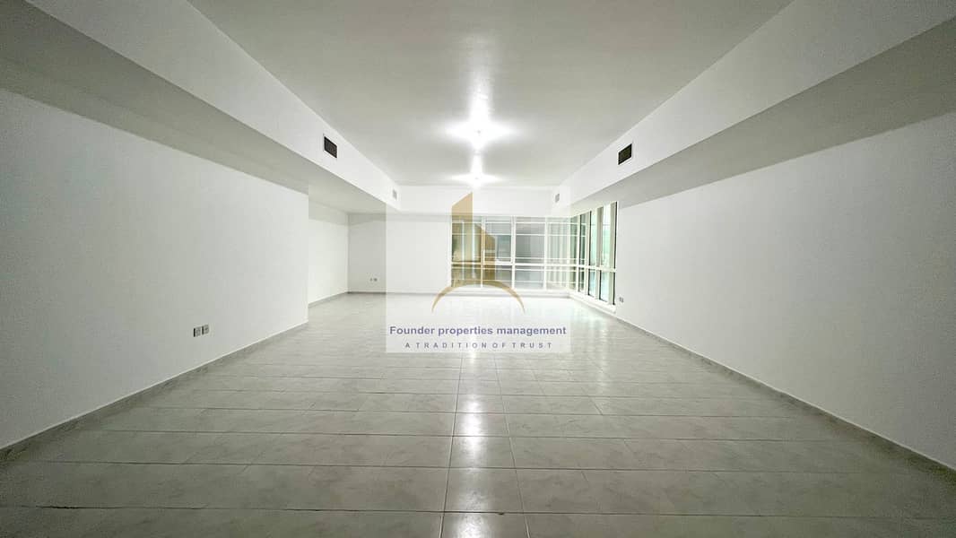 Ample 3 Bed Room in Superb Location with Parking Ample 3 Bed Room in Superb Location with Parking