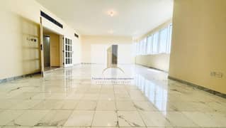 شقة في الخالدية 4 غرف 104999 درهم - 9039570