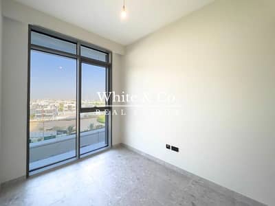 Available Now | Golf Course | Corner Unit