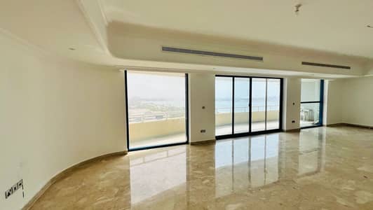 3 Bedroom Penthouse for Rent in Corniche Road, Abu Dhabi - Sea View | Amazing simplex apt | No Commission