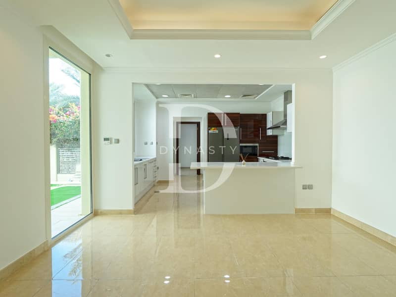 3 KITCHEN & DINING. jpg