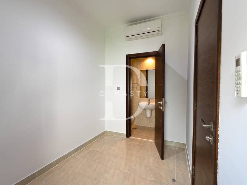 11 MAID'S ROOM. jpg